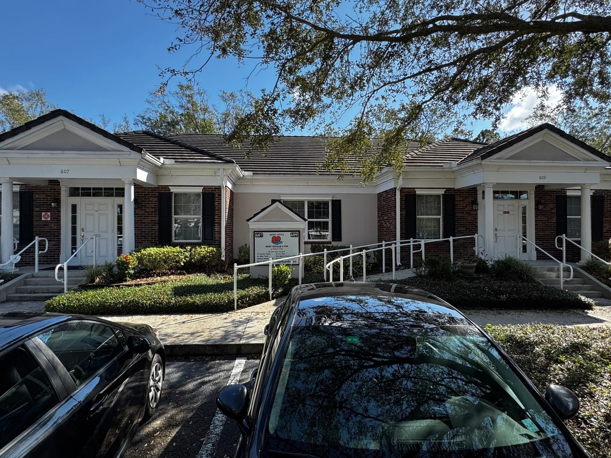 607 W Lumsden Rd, Brandon, FL for Rent