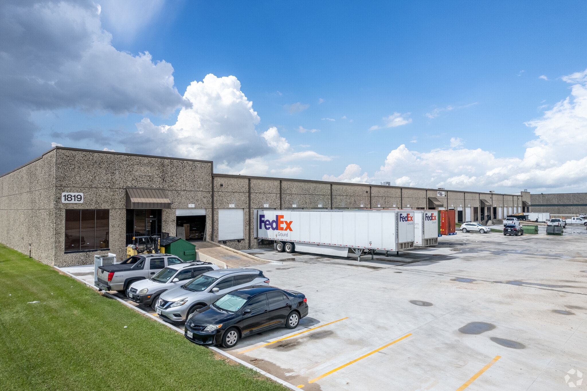 1819 Turning Basin Dr, Houston, TX for Rent