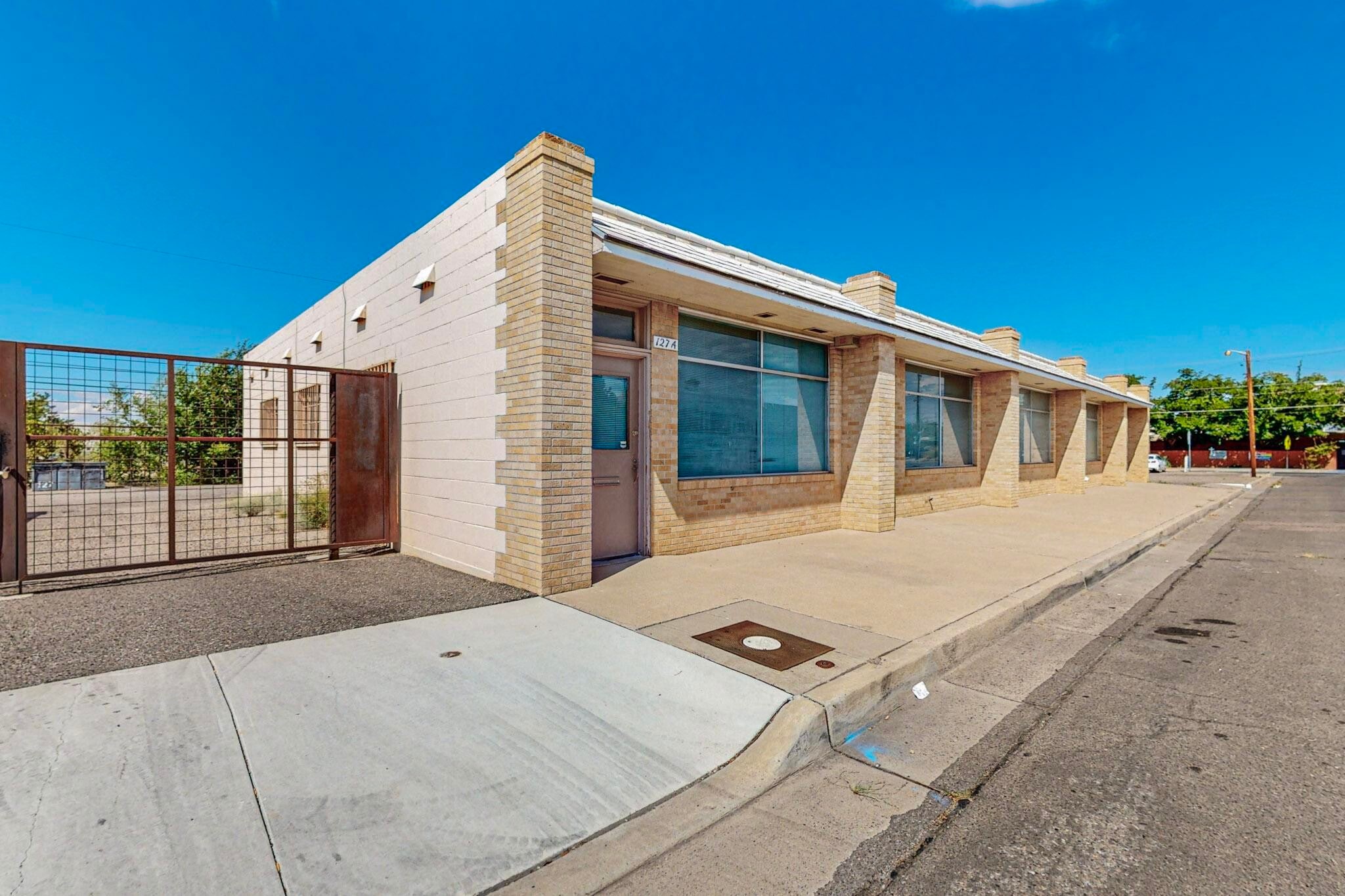 127 Jefferson St NE Albuquerque, NM 87108 Retail Property for Lease
