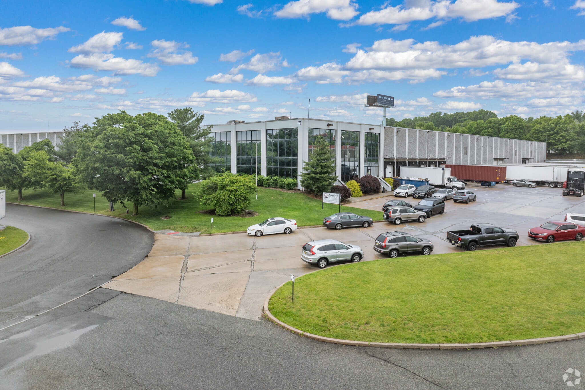 70-96 Distribution Blvd, Edison, NJ for Rent
