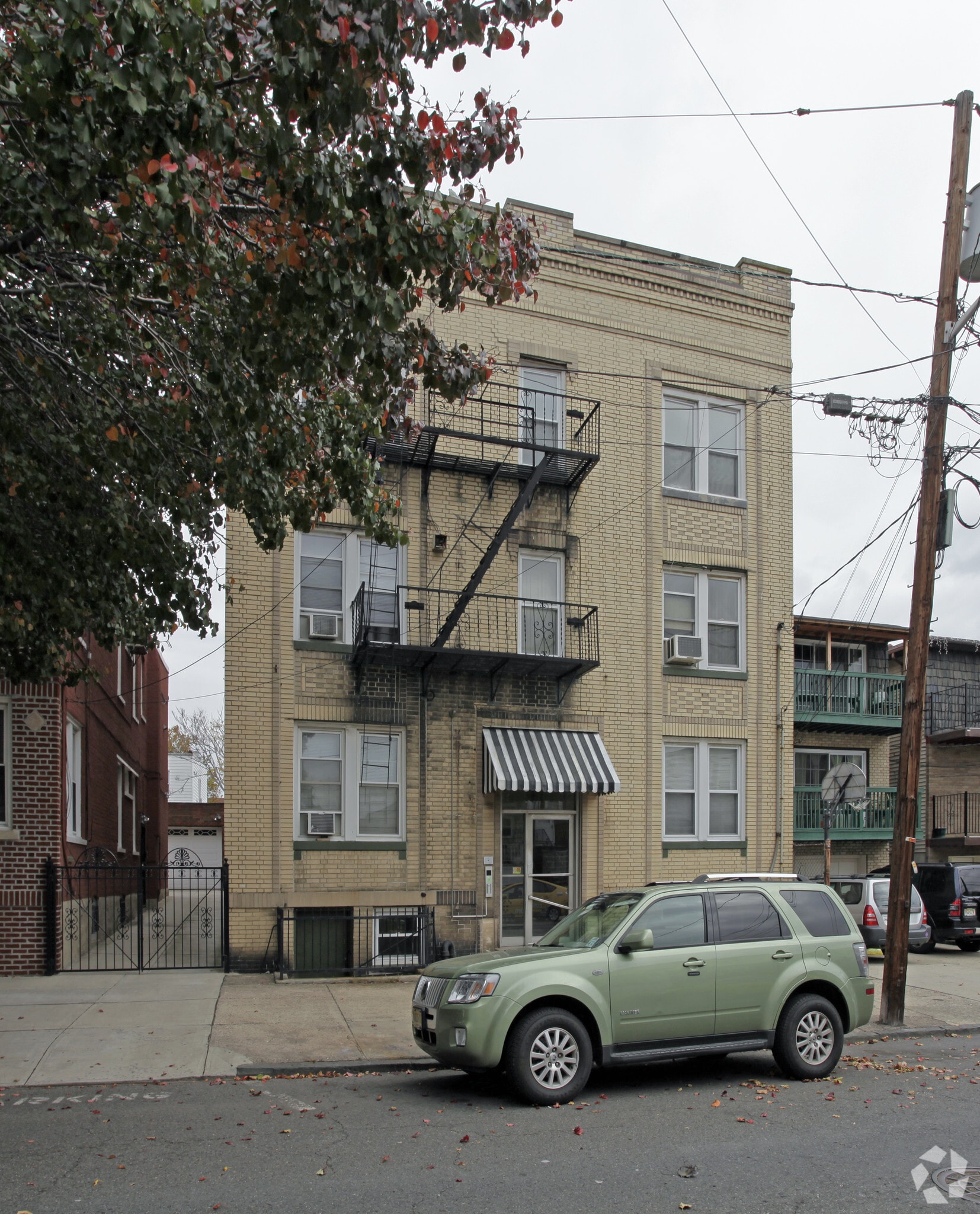 934 Pavonia Ave, Jersey City, NJ for Sale