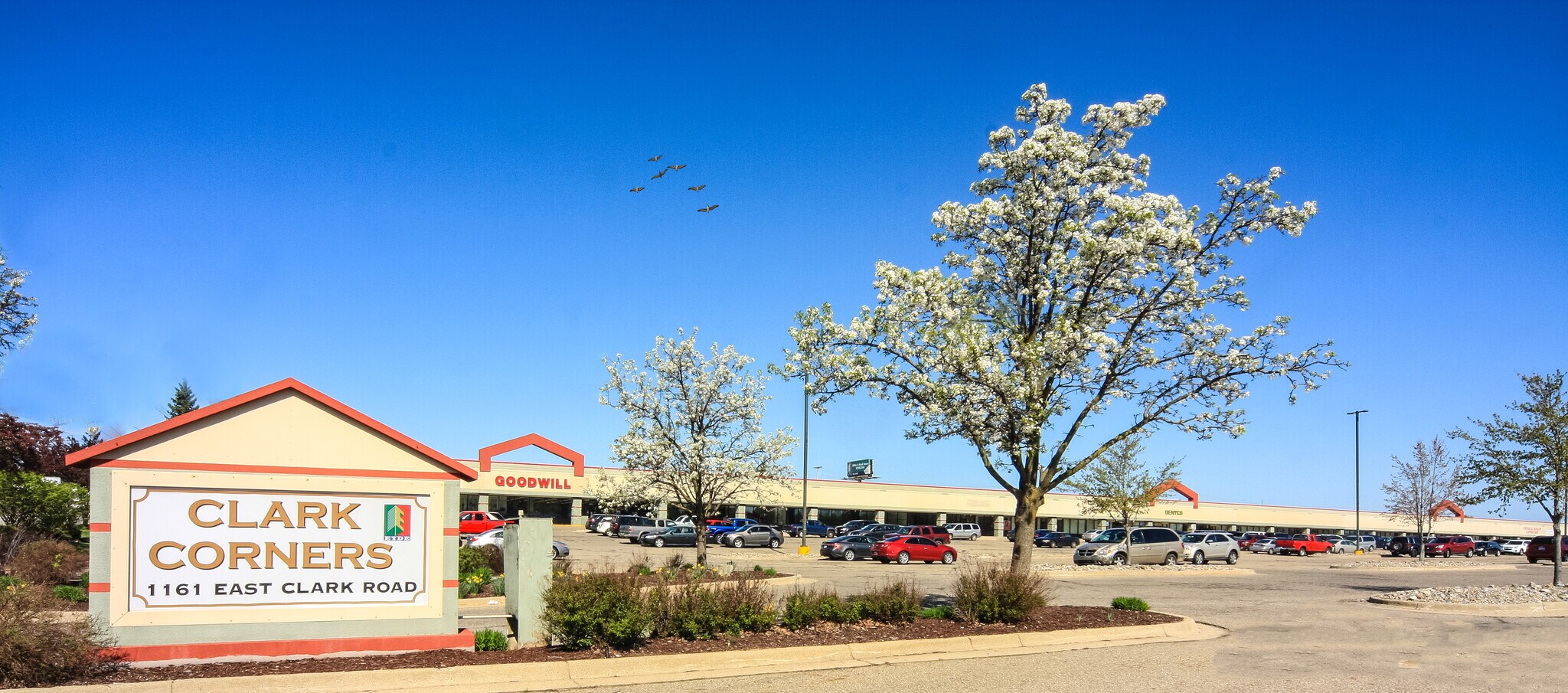 1161 E Clark Rd, Dewitt, MI for Rent