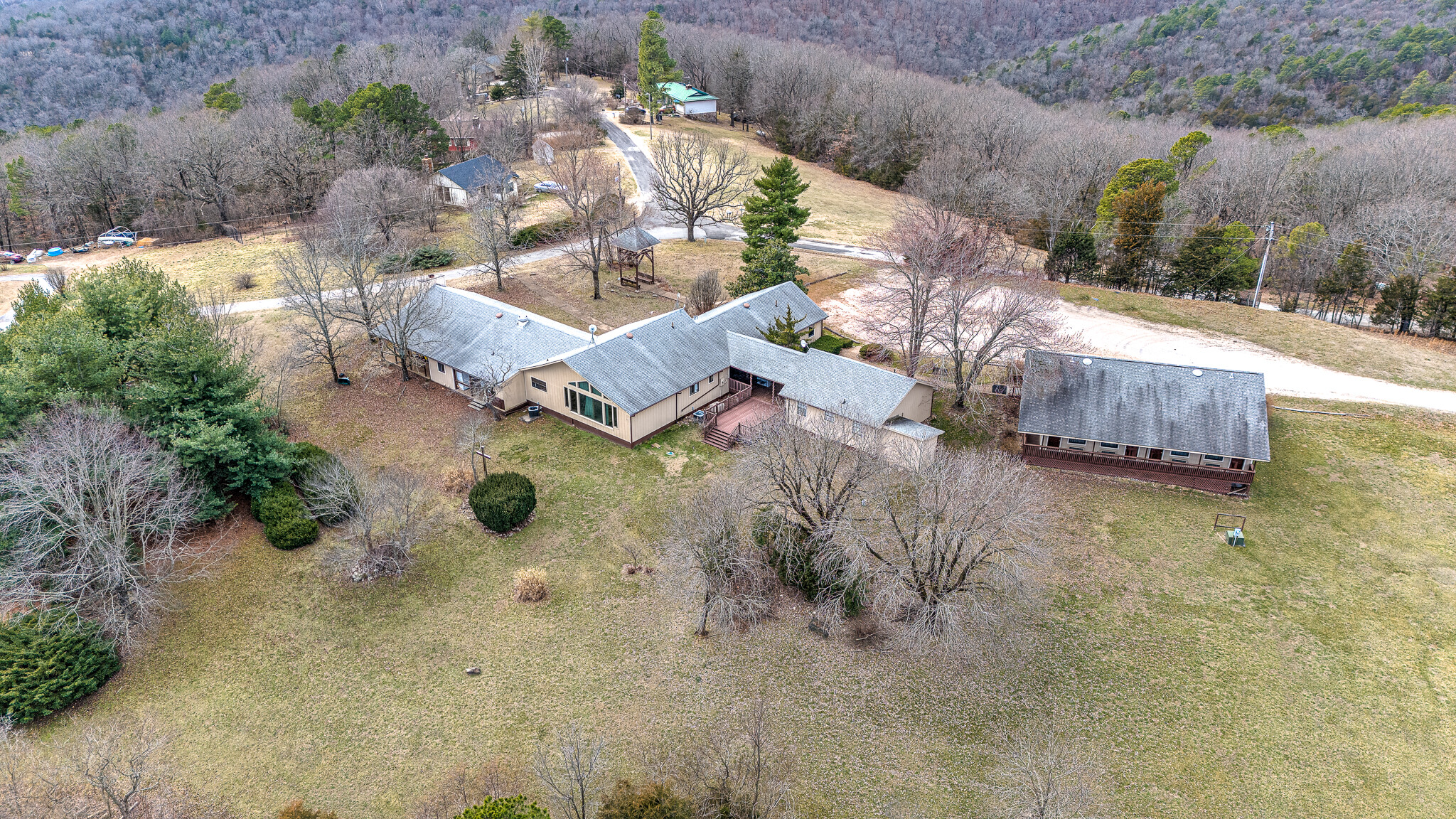 171 Hummingbird Ln, Eureka Springs, AR for Sale