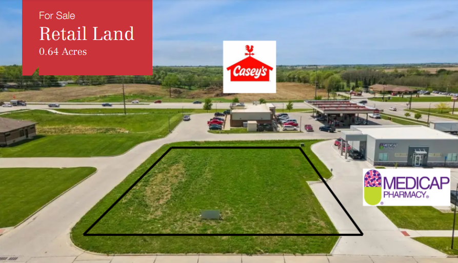 2103 North 3rd Lane, Indianola, IA for Sale