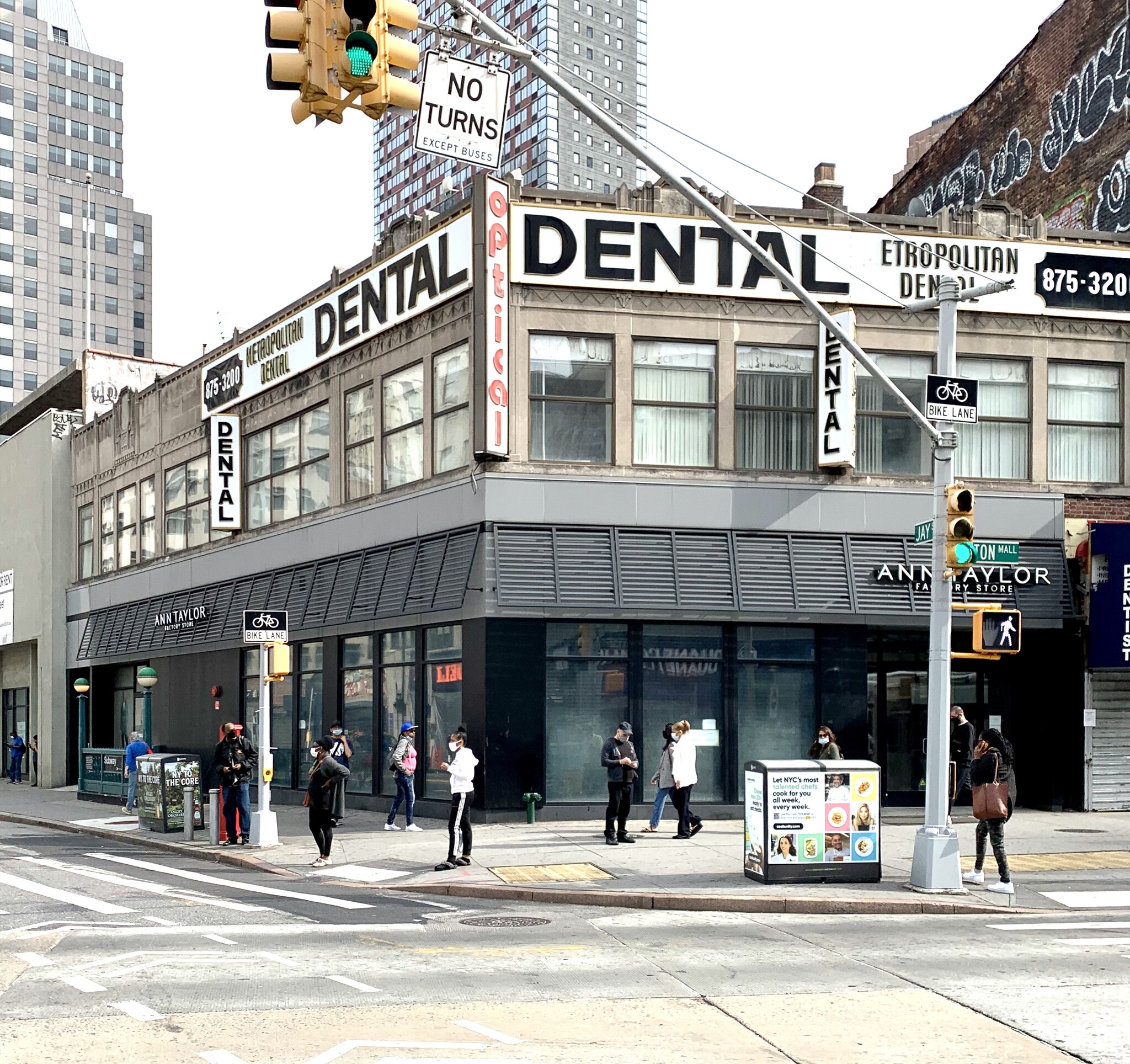 447 Fulton St, Brooklyn, NY for Rent