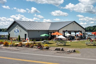 Wolcott, NY Restaurant - 7147 Lake Bluff Rd