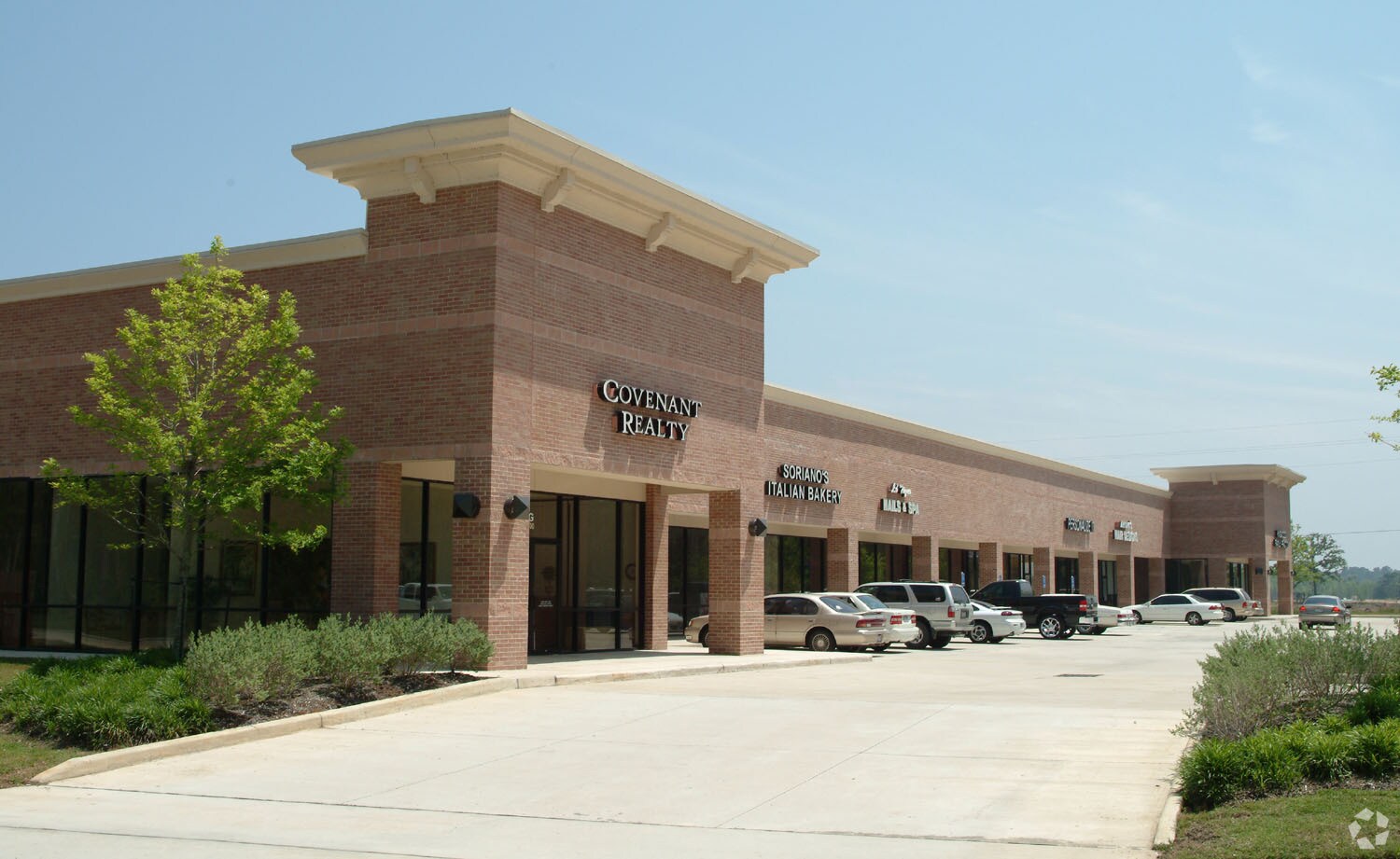 1850 W Lake Houston Pky Kingwood, TX 77339 Shopping Center Property for Lease on