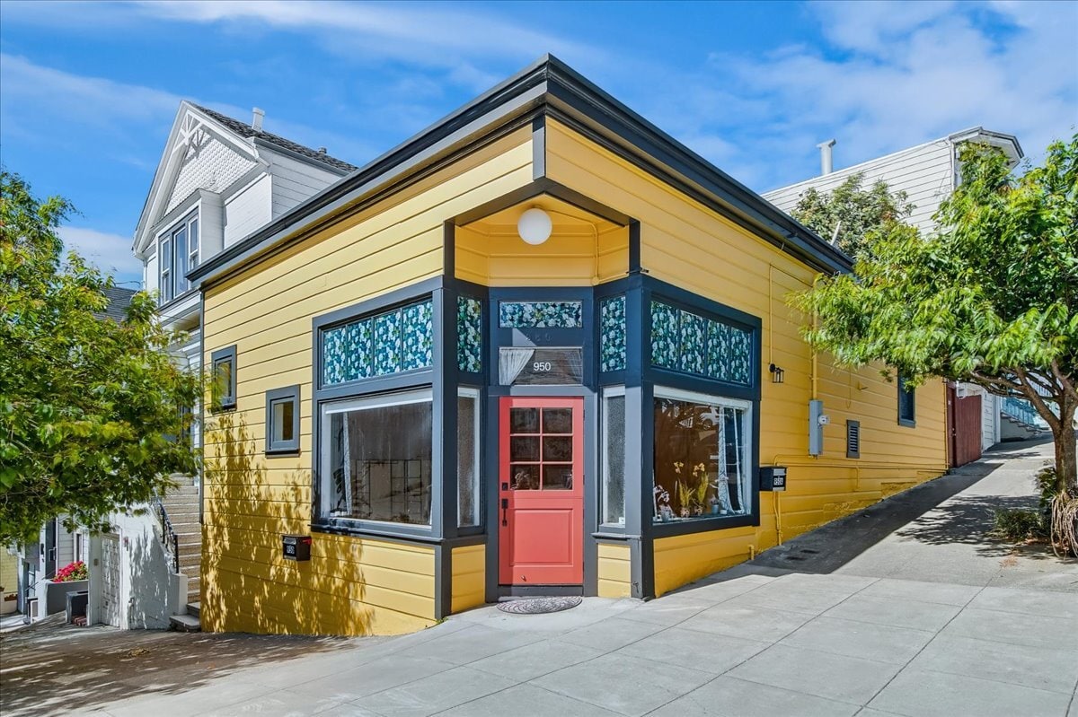 950 Noe St, San Francisco, CA for Sale
