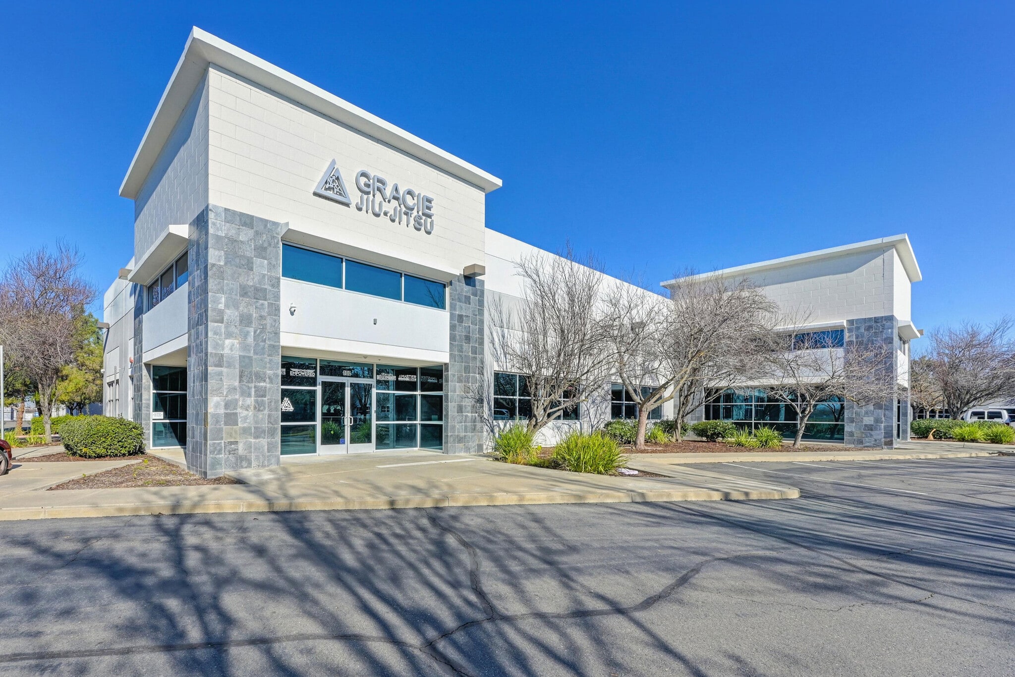 2204 Kausen Dr, Elk Grove, CA for Sale