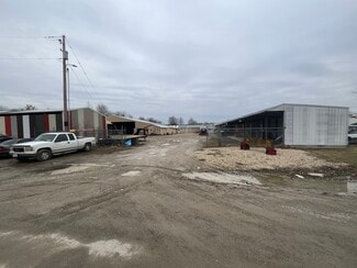 Iuka, IL Commercial - 705 Thomas St