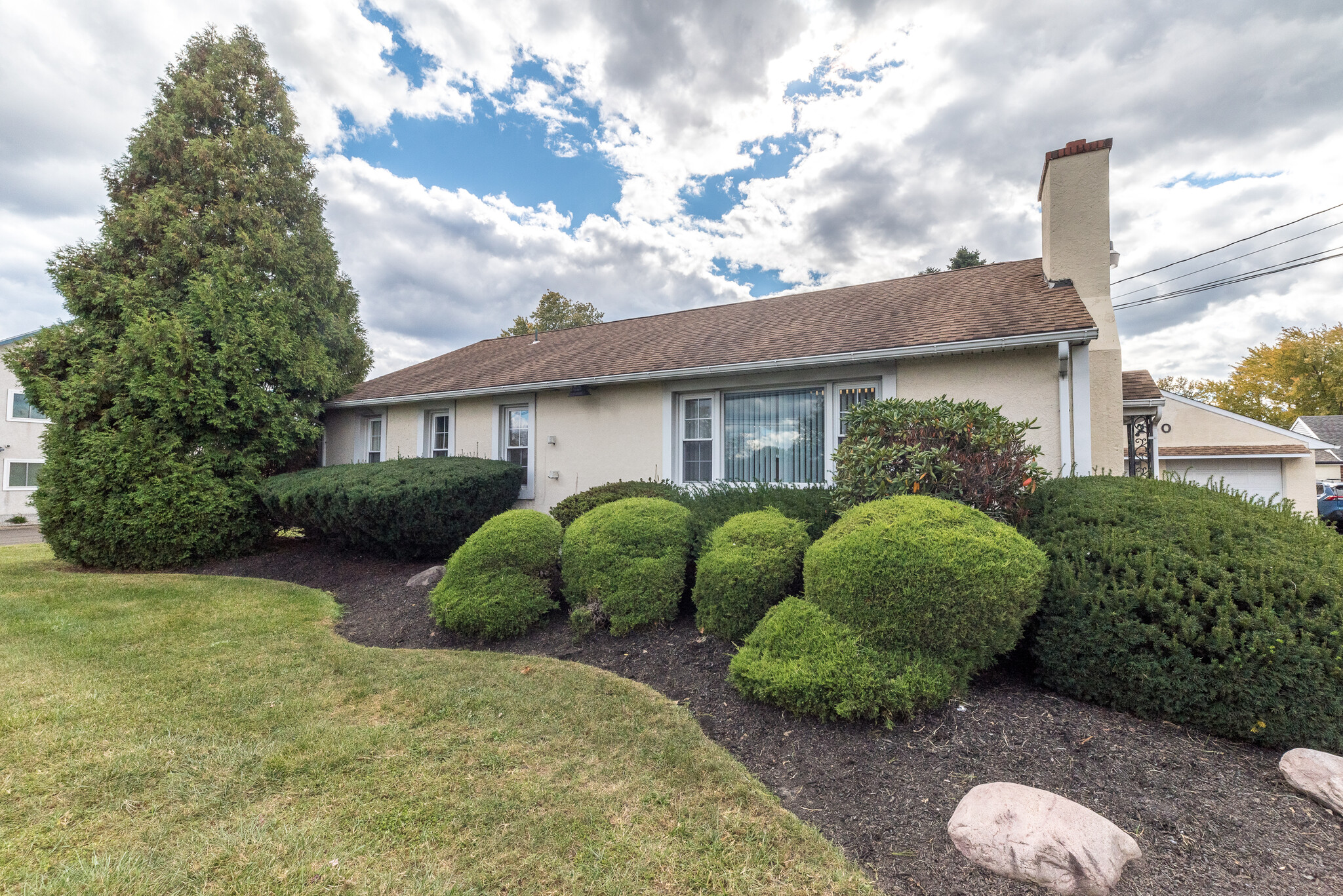 260 W Street Rd, Warminster, PA for Sale