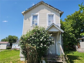 731 Hull St, 737 Hull Sharon, PA 16146