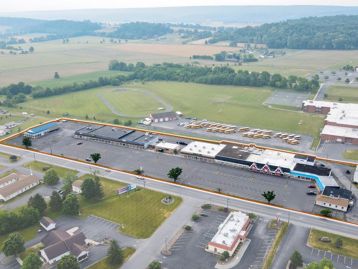 45 E Chestnut St, Mifflinburg, PA for Rent