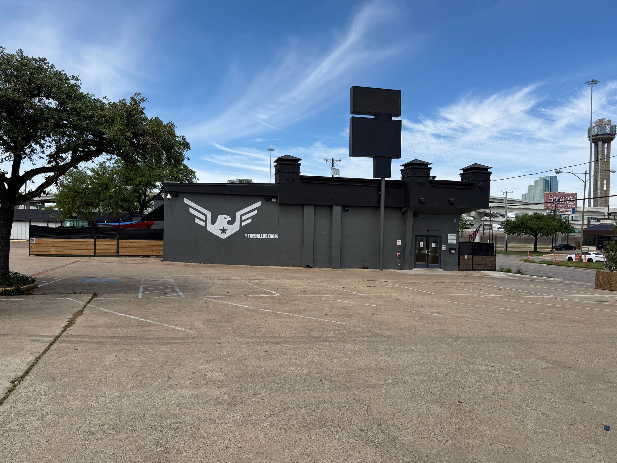 525 S Riverfront Blvd, Dallas, TX for Rent
