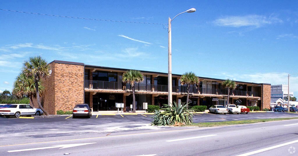 320 Atlantic Ave Cocoa Beach FL - Image 