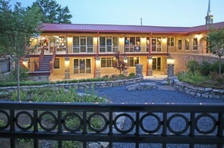 Lawrenceville, GA Retail - 178 E Crogan St