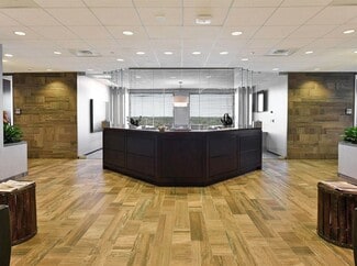 Schaumburg, IL Coworking Space - 1901 N Roselle Rd