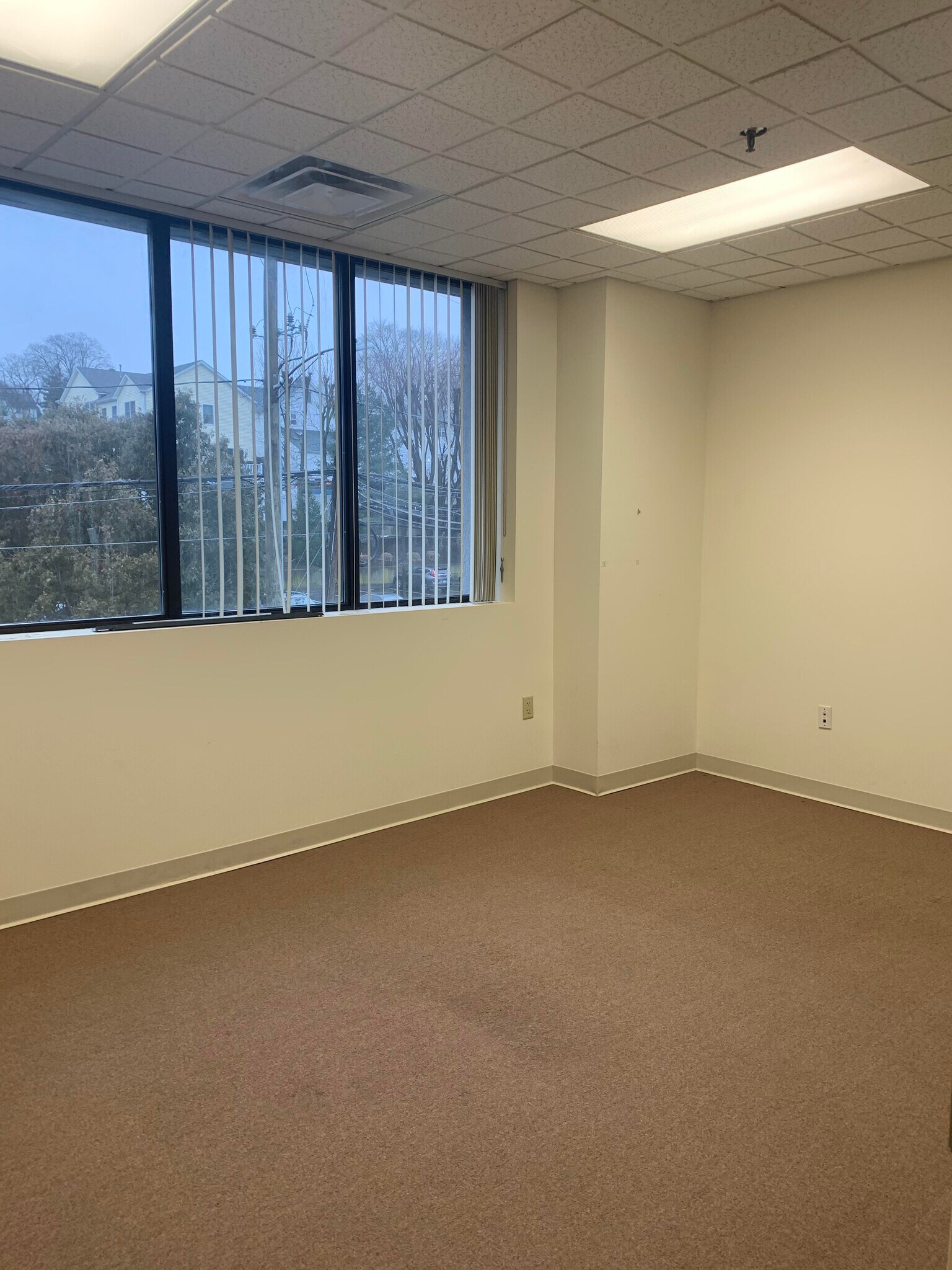 2001 W Main St Stamford, CT 06902 Office Property for Sale on