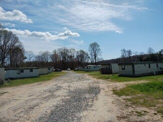 Pilot Mountain, NC Manufactured Housing/Mobile Housing - 130 Bailey Ln