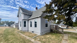 Rock Island, IL Apartments - 1600 9th St