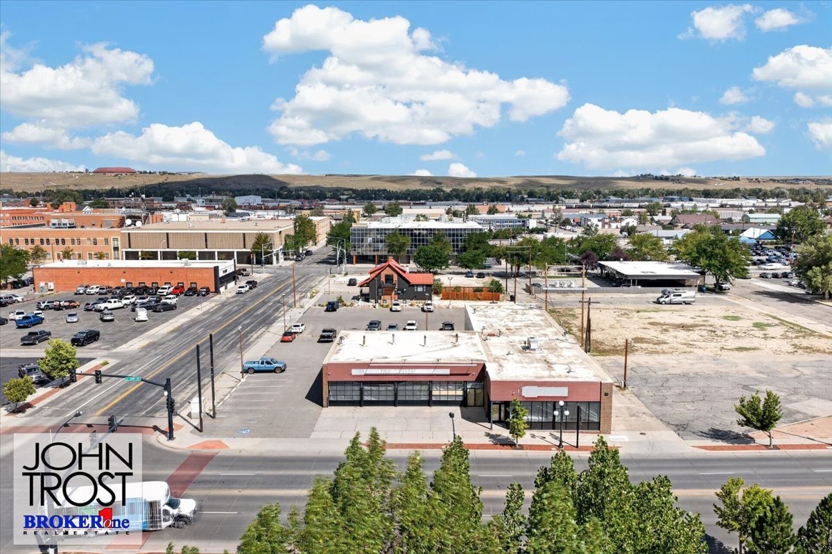 402 E 2nd St, Casper, WY for Sale