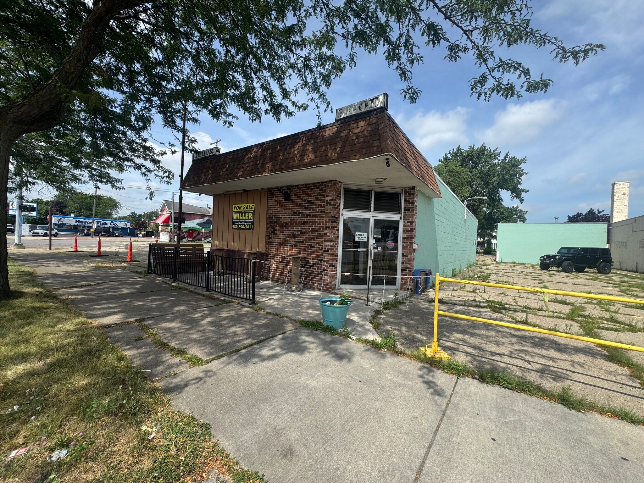 415 S Michigan Ave, Saginaw, MI for Sale