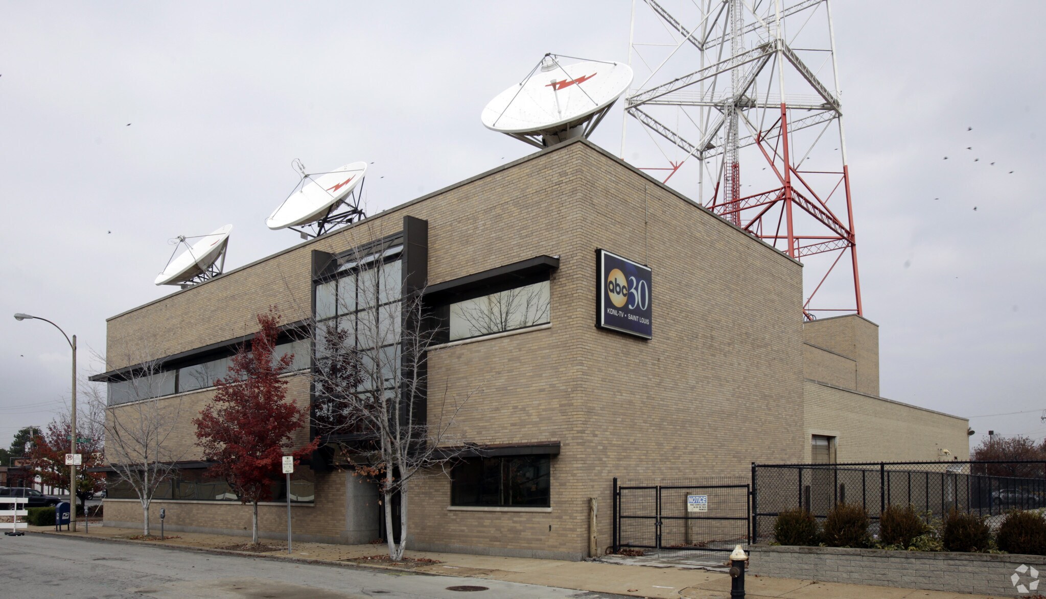 1215 Cole St Saint Louis, MO 63106 Office Property for Sale on