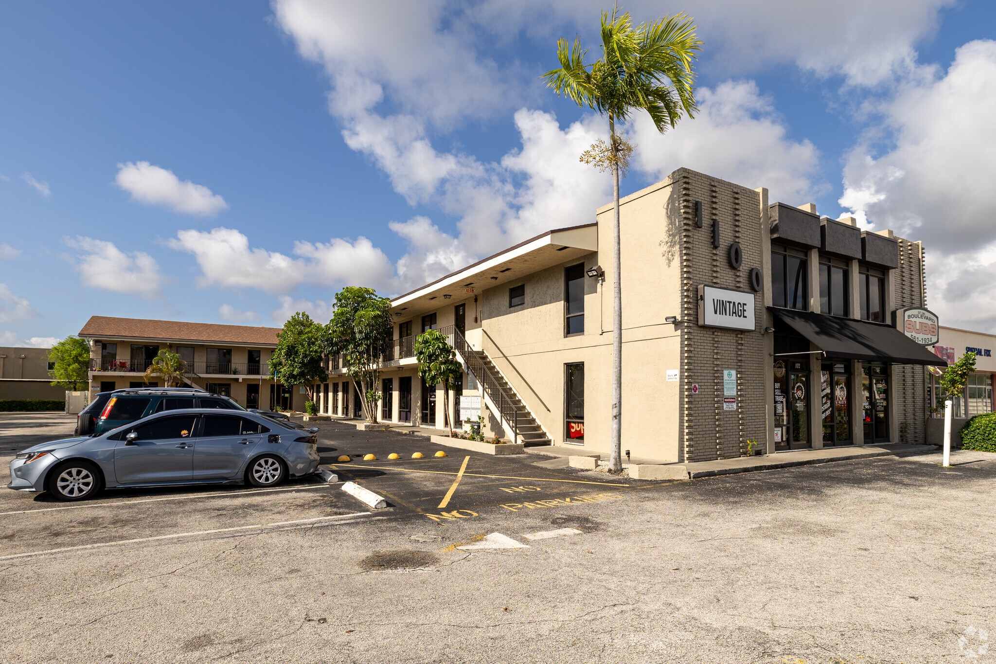 1100 E Oakland Park Blvd, Oakland Park, FL for Rent