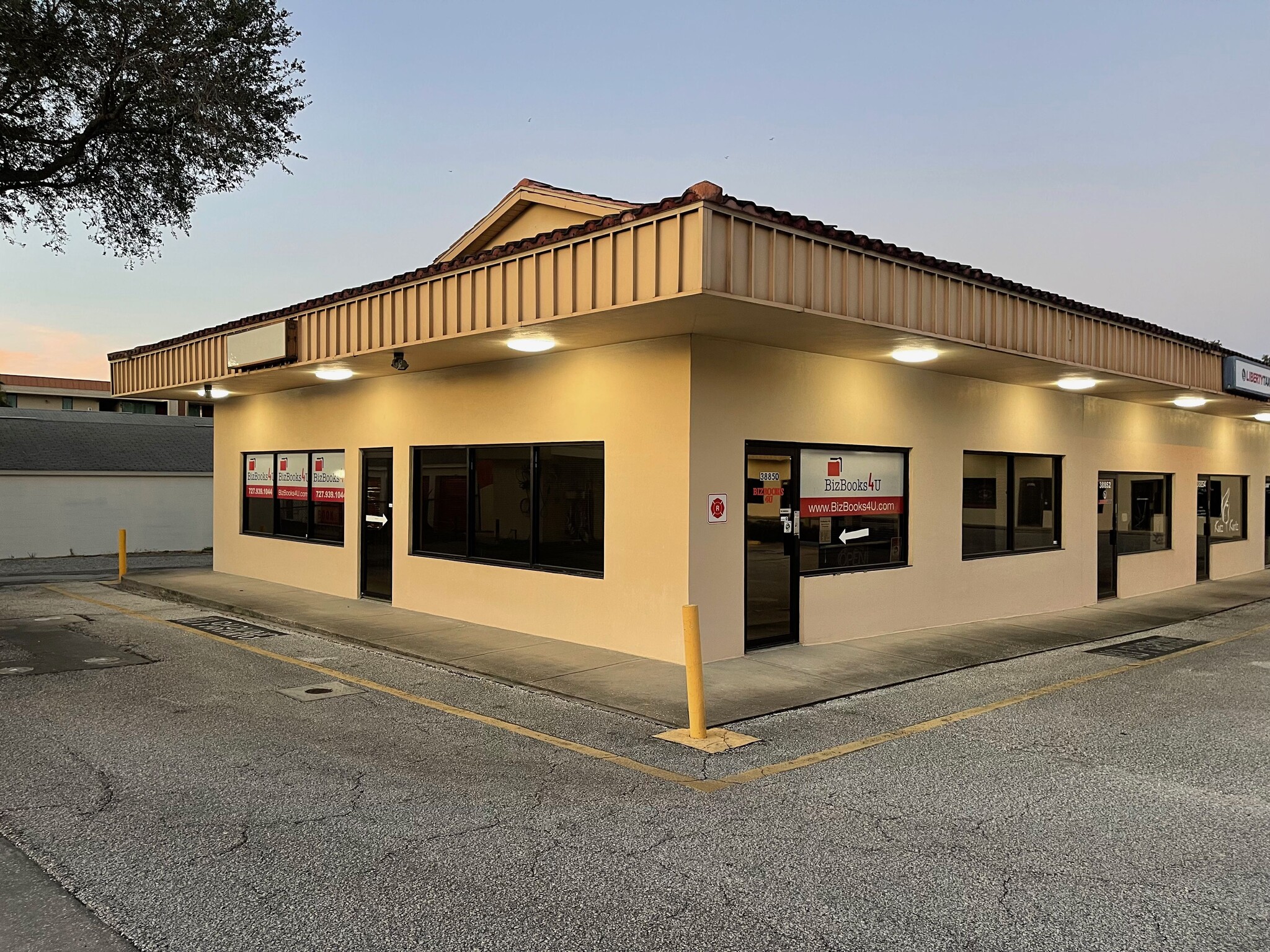 38850-38890 U.S. Highway 19 N, Tarpon Springs, FL for Rent