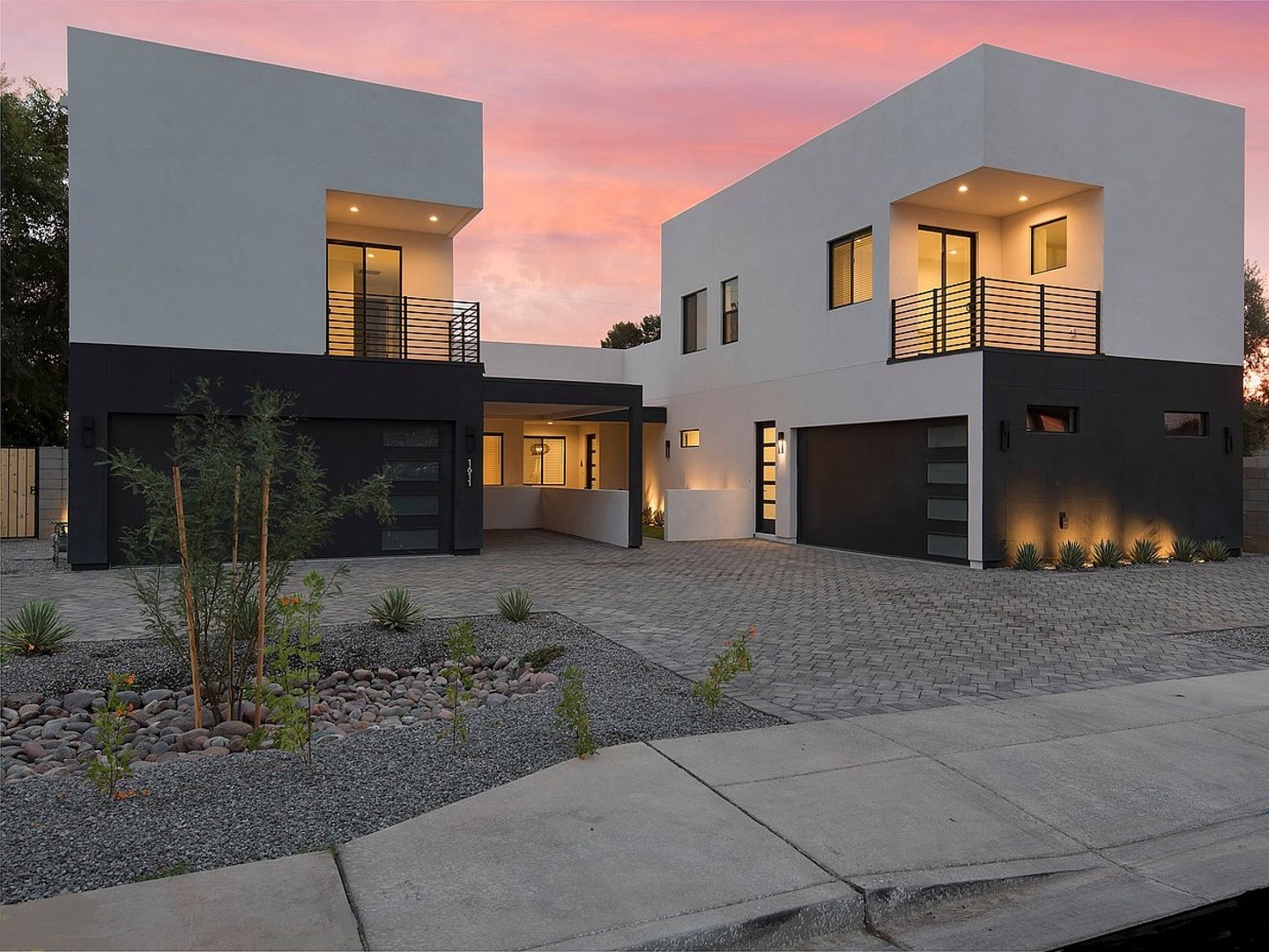 1611 E Lamar Rd, Phoenix, AZ for Sale