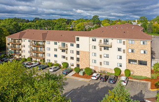 Anoka, MN Apartments - 820 W Main St