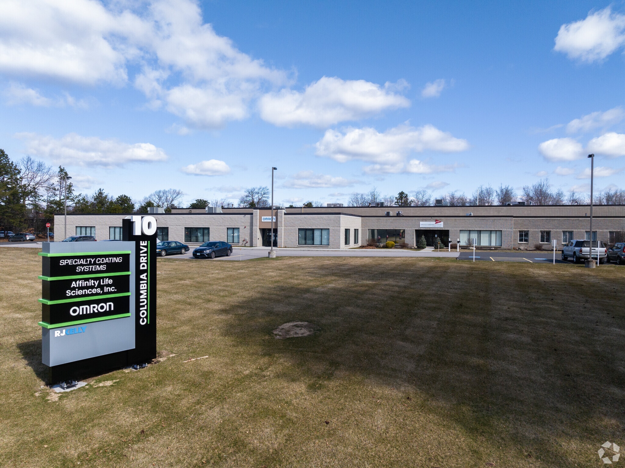 10 Columbia Dr, Amherst, NH for Rent