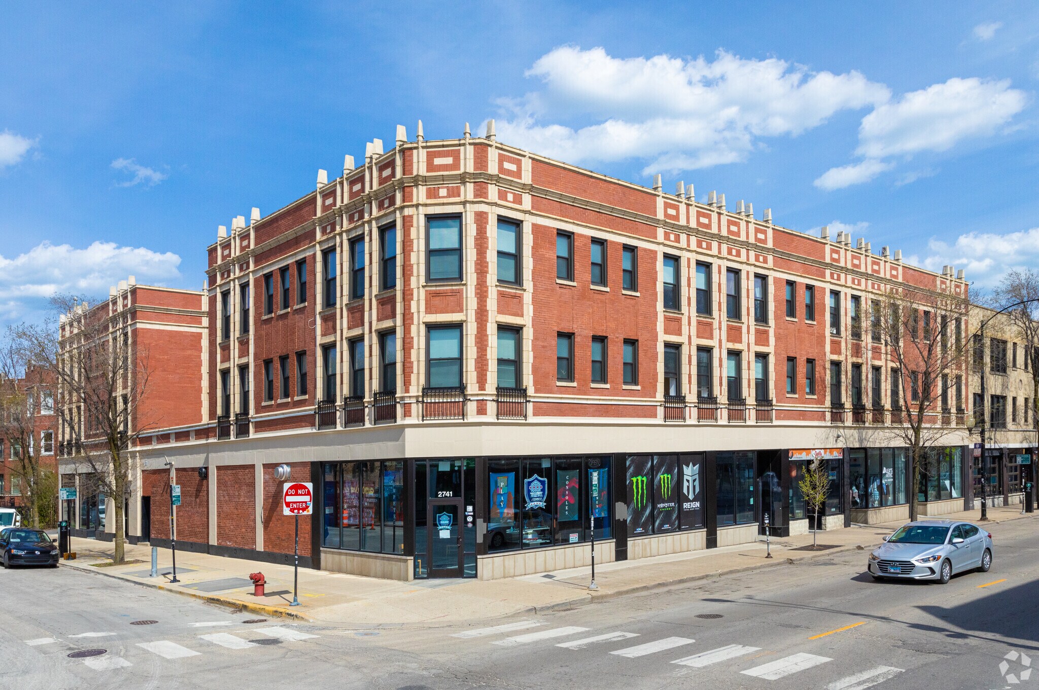 2741 N Milwaukee Ave, Chicago, IL for Rent