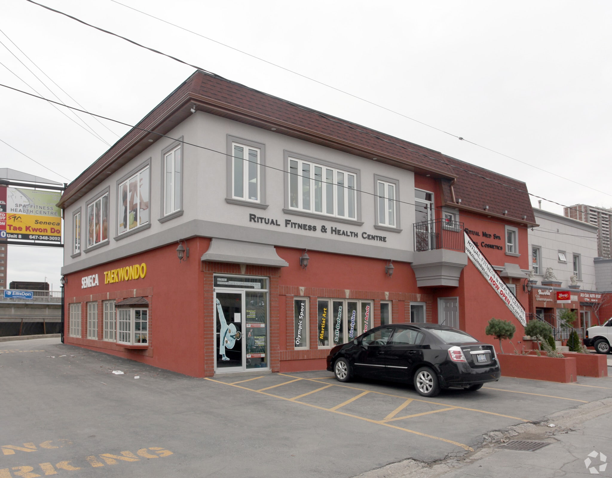 2b Rosemount Ave, Toronto, ON for Rent
