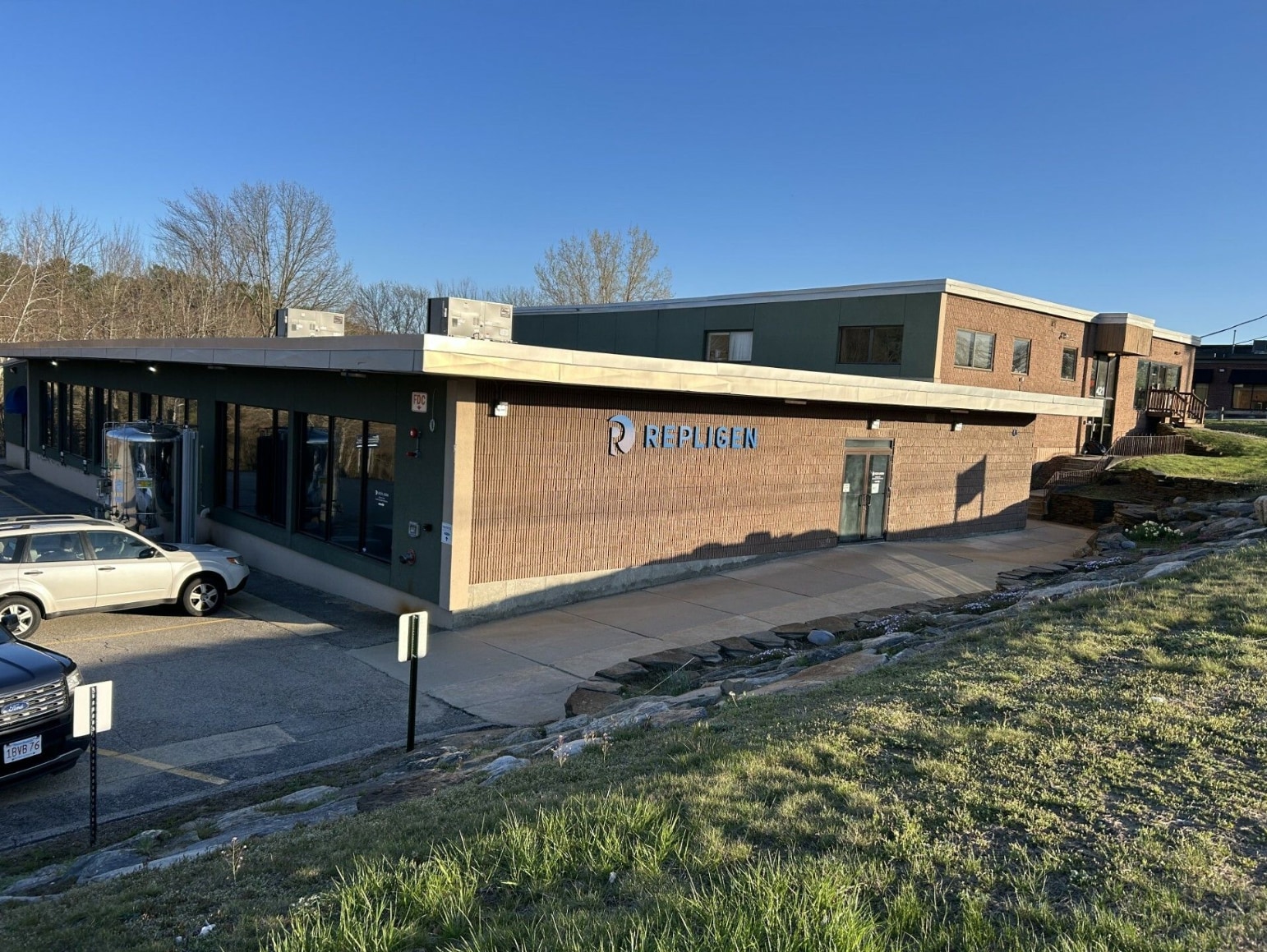 421 Washington St, Auburn, MA for Sale