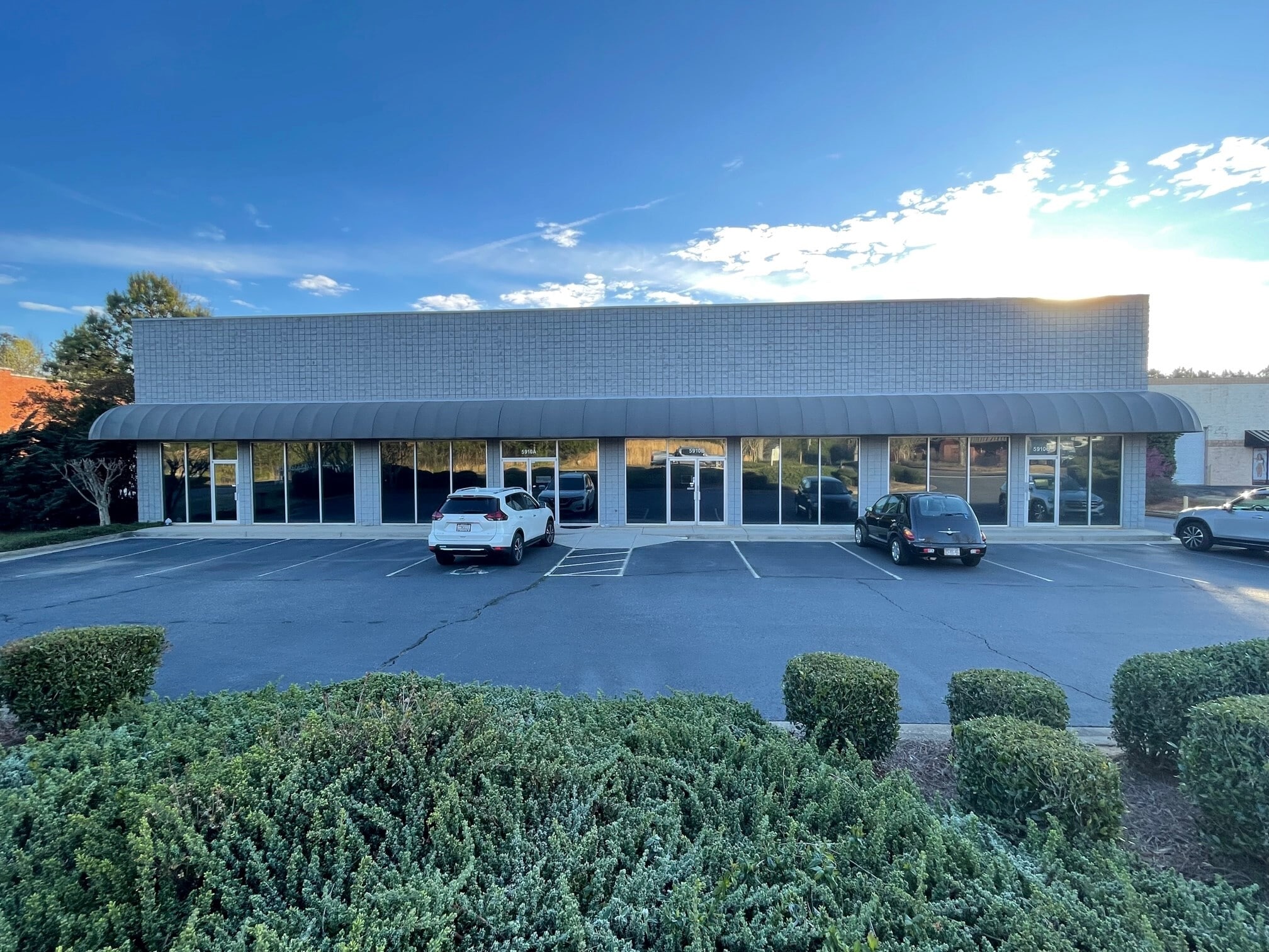5910 Gateway Dr, Alpharetta, GA for Rent