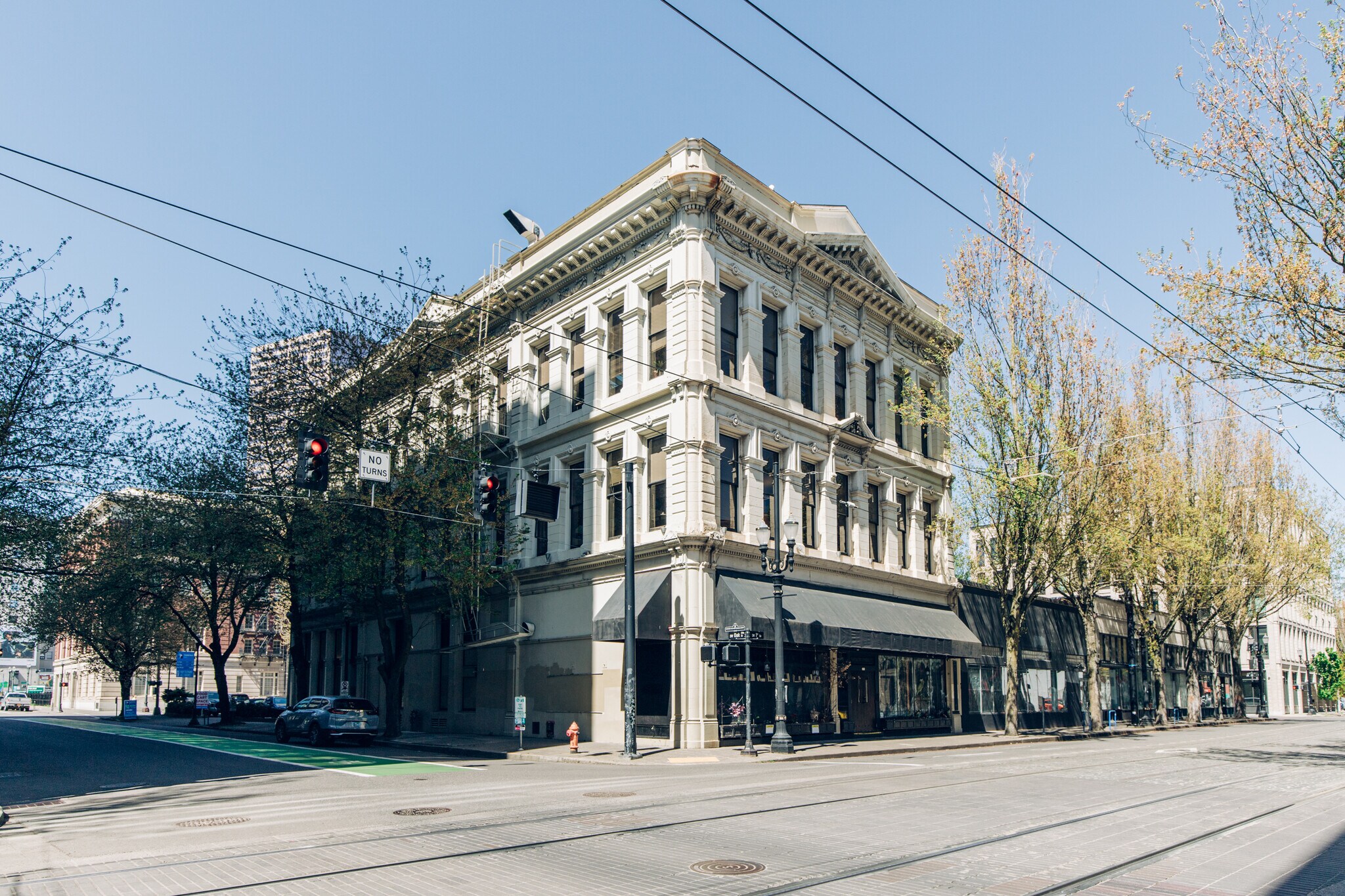 111 SW Oak St, Portland, OR for Rent