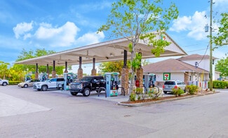 Naples, FL Convenience Store - 4704 Golden Gate