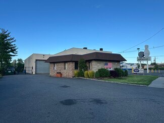 Linden, NJ Flex - 701 N Stiles St