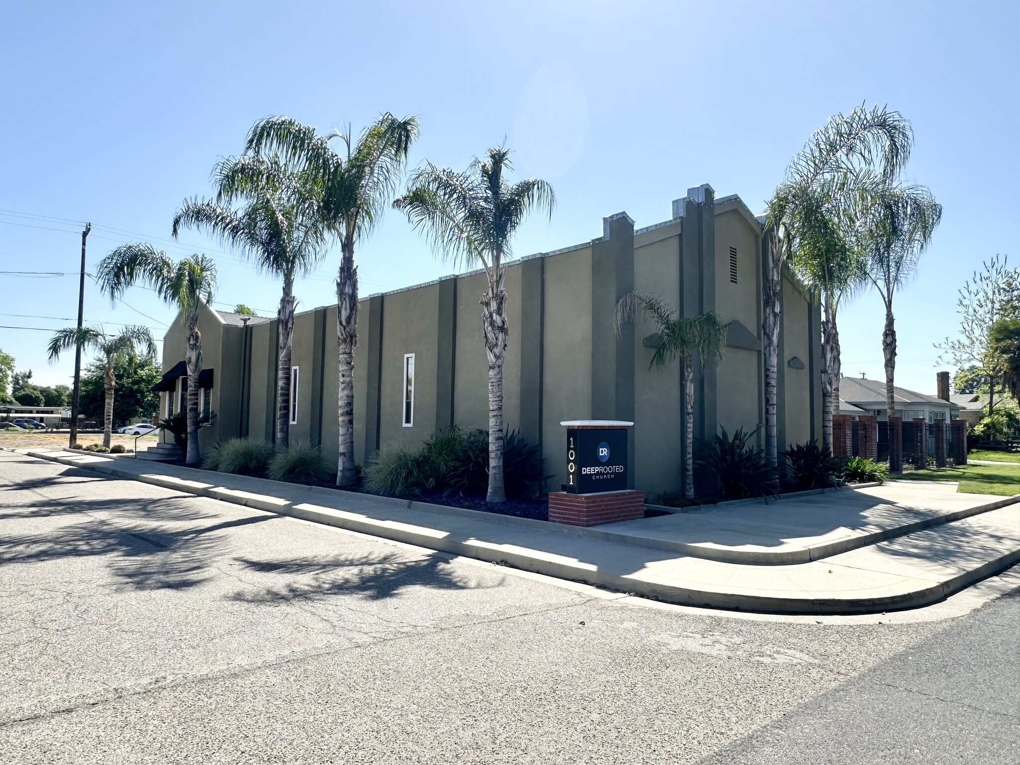 1001 W Noble Ave, Visalia, CA for Sale