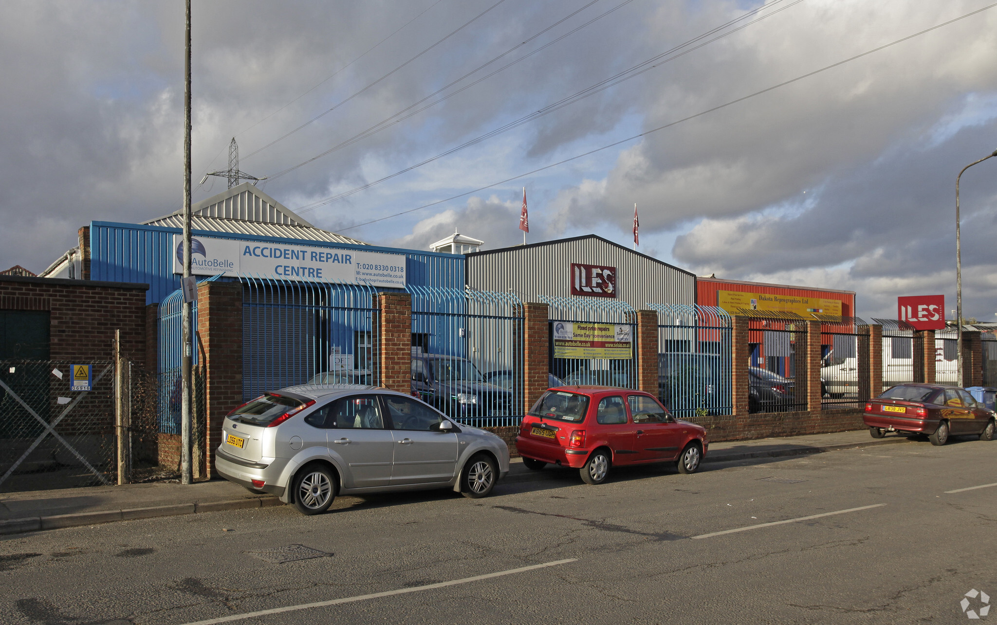 24 Willow Ln, Mitcham, LND for Sale