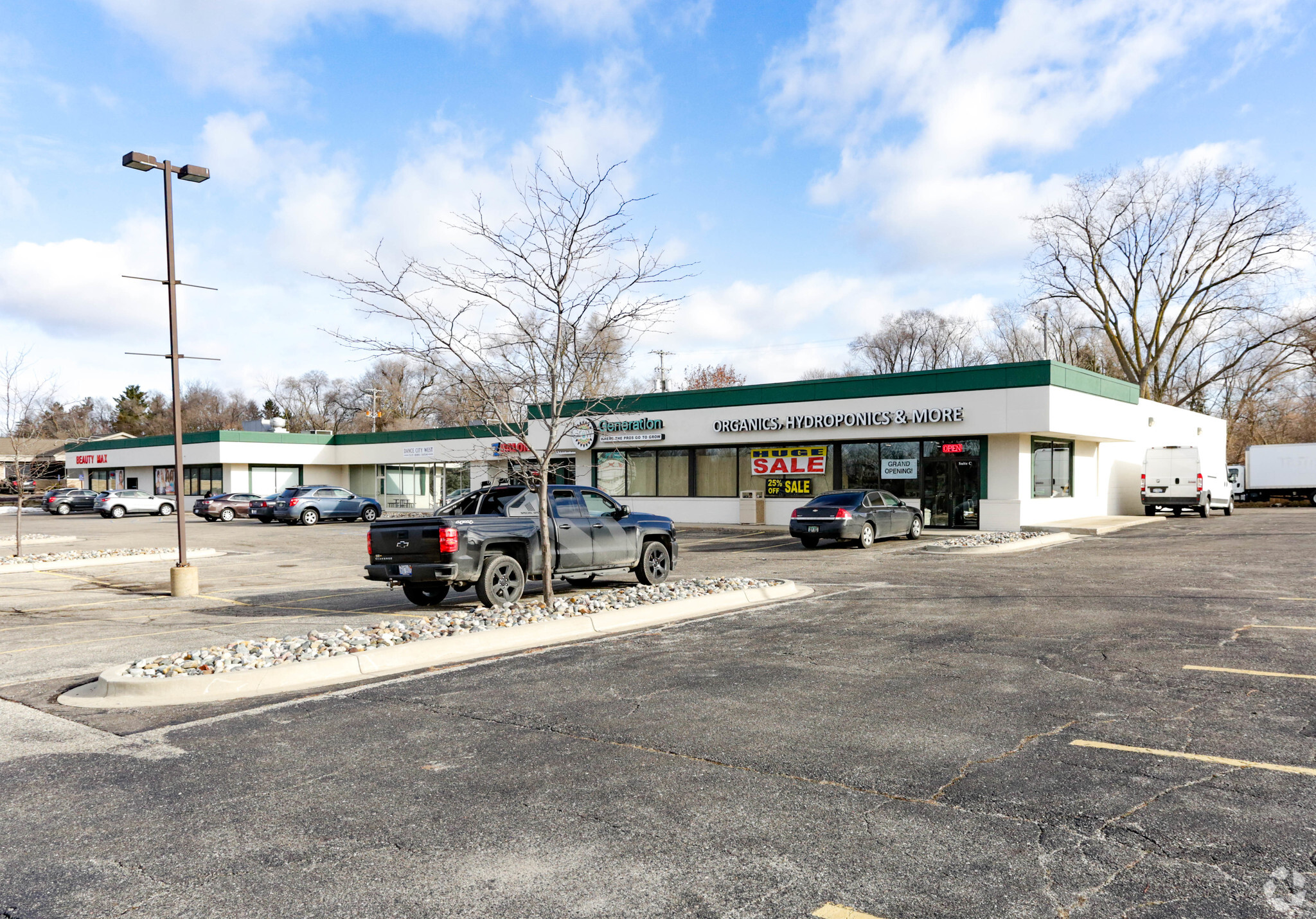 319-325 S Waverly Rd, Lansing, MI for Rent