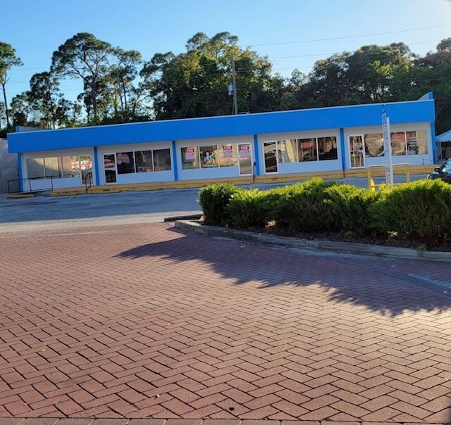 2751 Tamiami Trl, Port Charlotte, FL for Rent