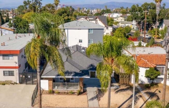 1205 W 37th Dr, Los Angeles, CA for Sale