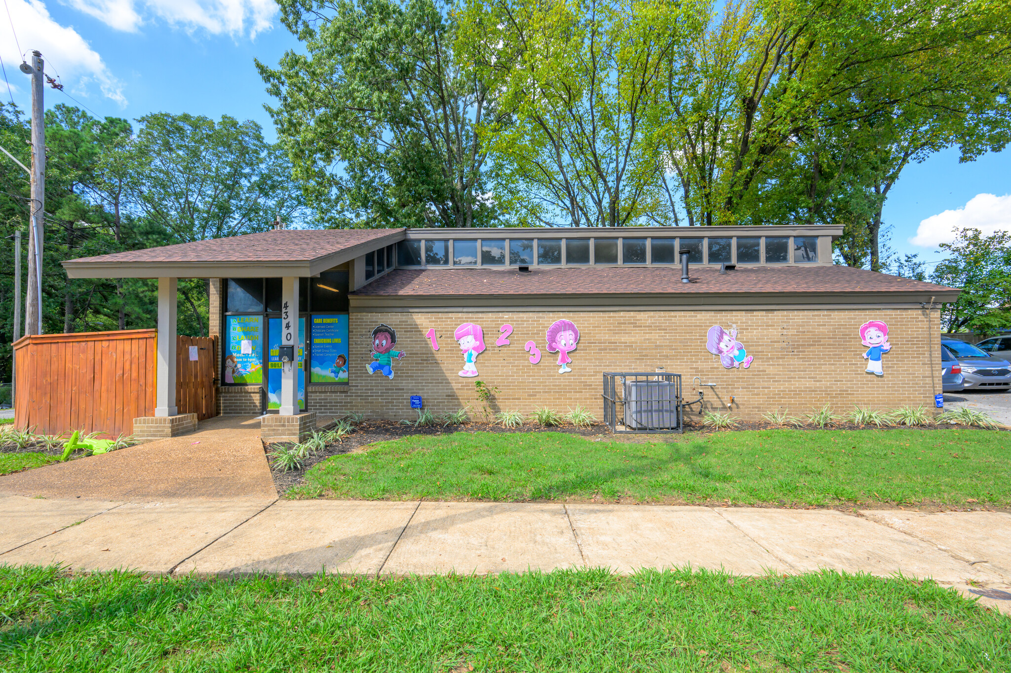 4340 Fayette Rd, Memphis, TN for Sale