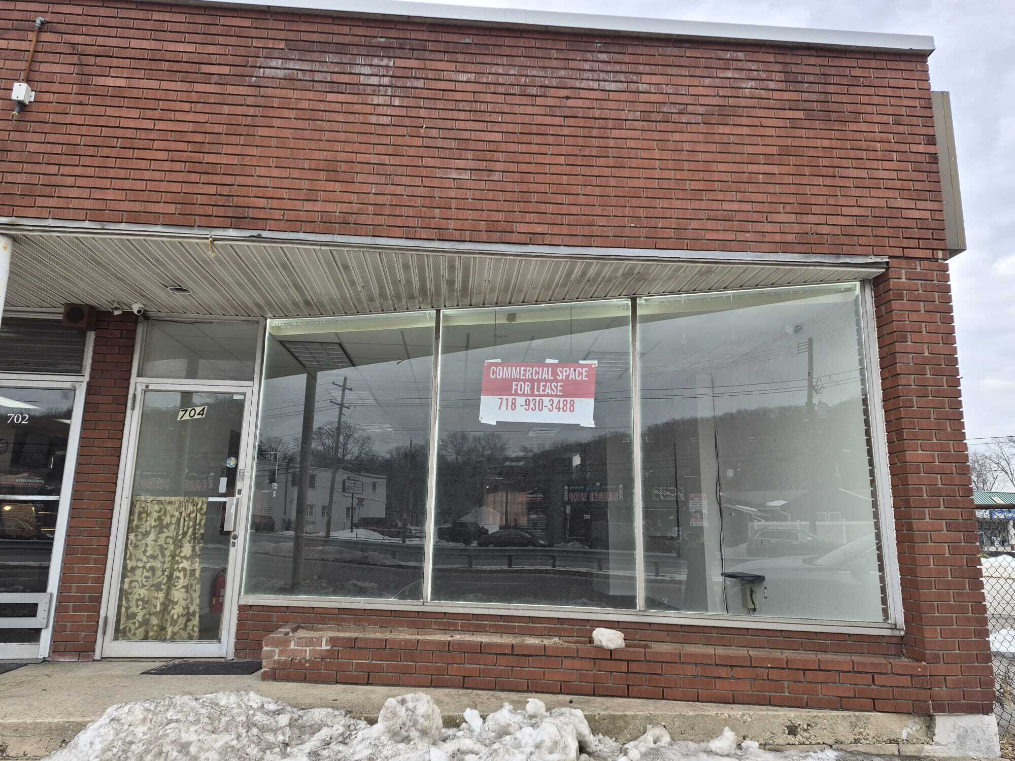 704 Walt Whitman Rd, Melville, NY for Rent