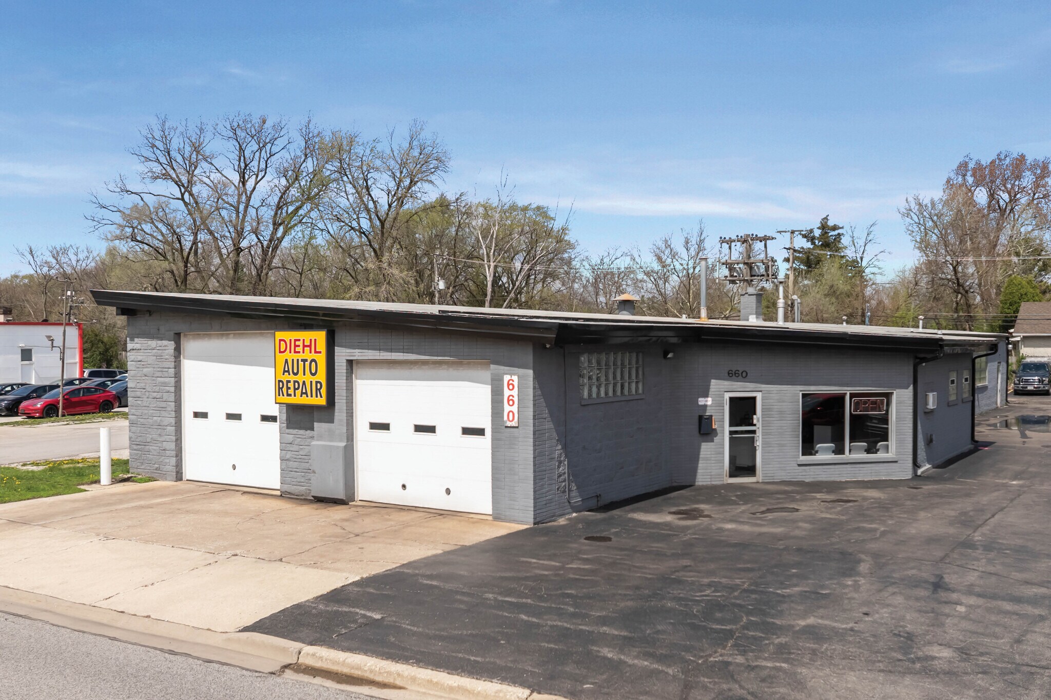 660 Ogden Ave, Downers Grove, IL for Sale