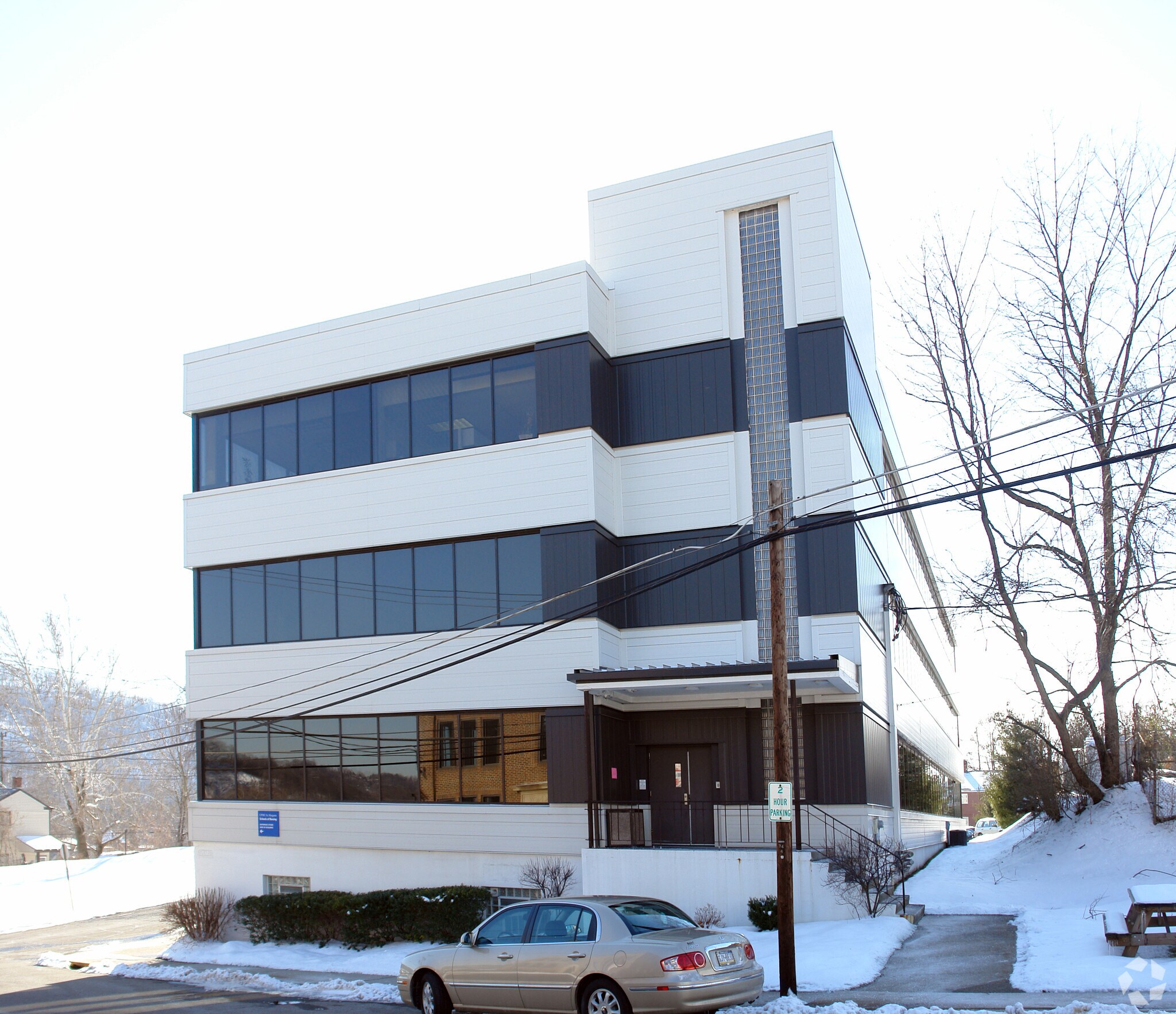 221 7th St, Pittsburgh, PA for Rent
