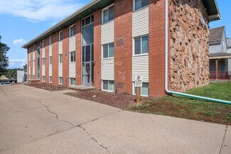 Omaha, NE Apartments - 4422 S 25th St