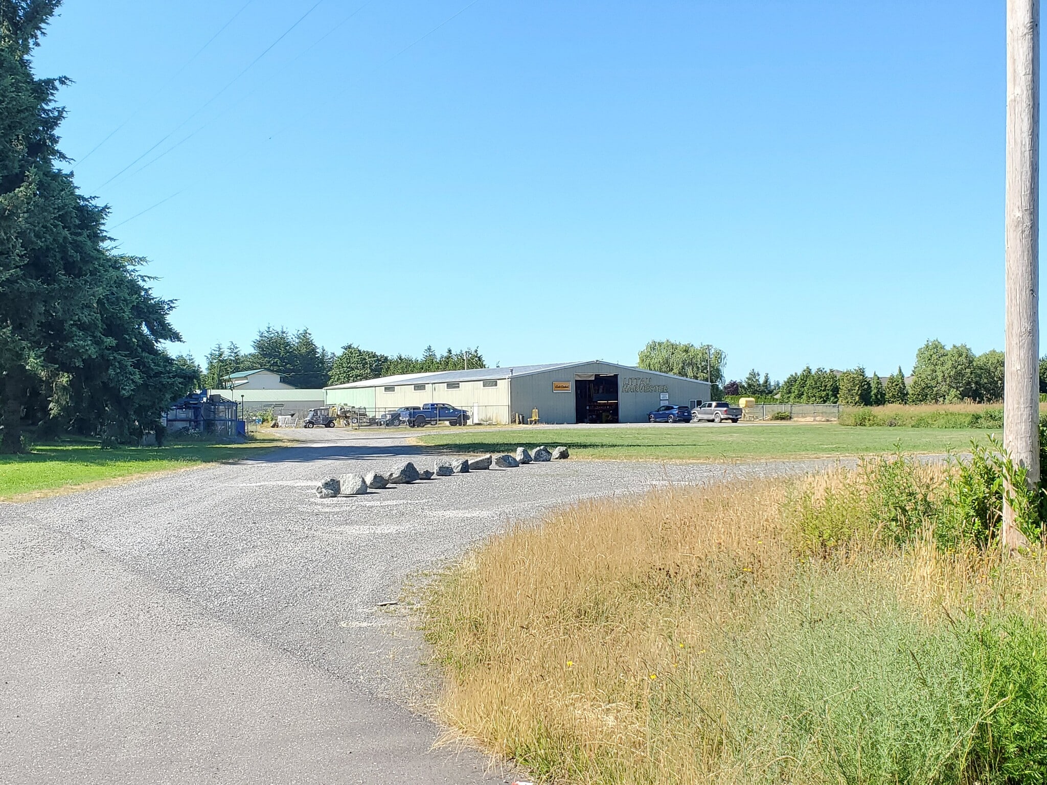 6881 E 5th Pl, Lynden, WA for Sale